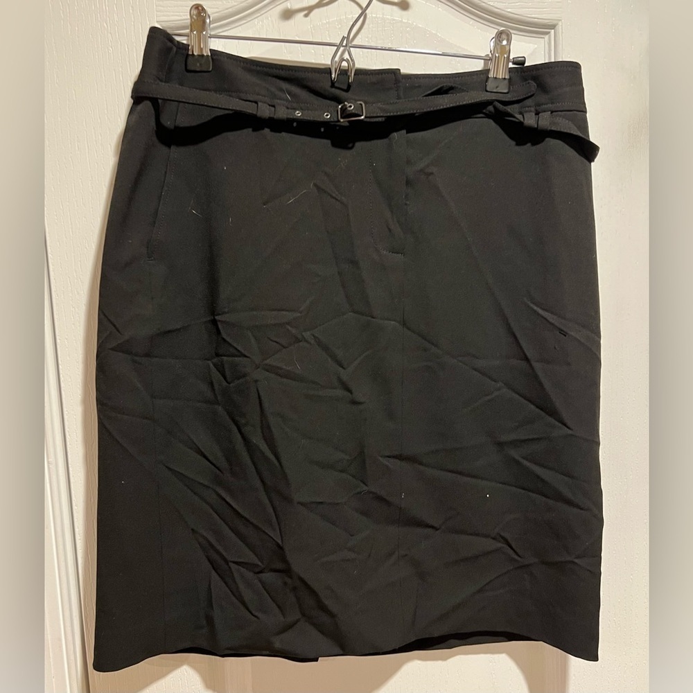 Ann Taylor loft, belted pencil skirt, size 10